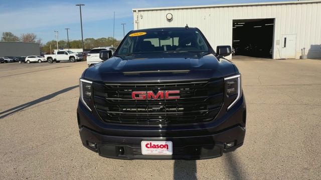 Used 2026 GMC Sierra 1500 Elevation AWD/4WD image 4