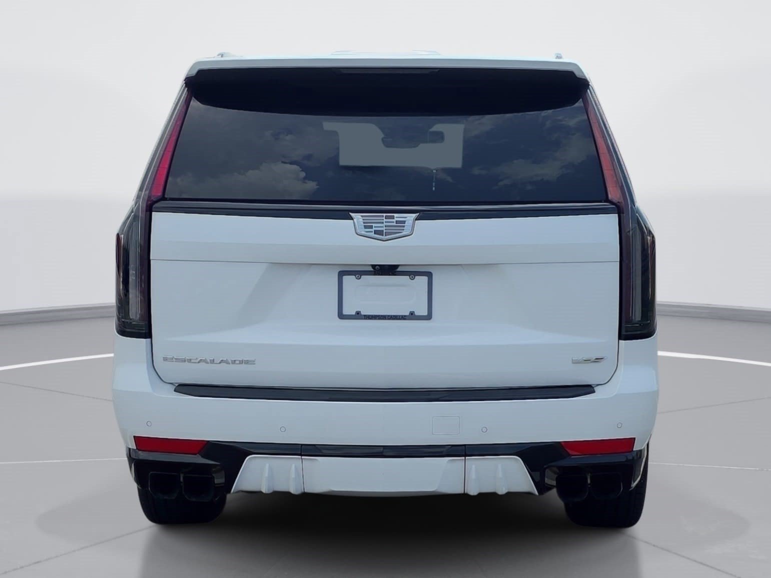 Used 2023 Cadillac Escalade V w/ Heavy-Duty Trailer Package AWD/4WD image 4