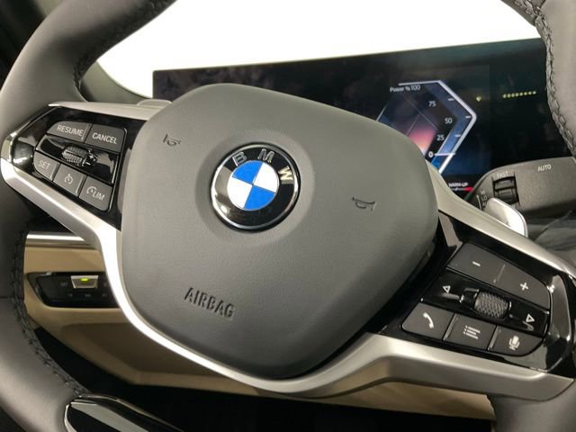 Certified 2025 BMW 330i xDrive Sedan w/ Premium Package AWD/4WD image 23