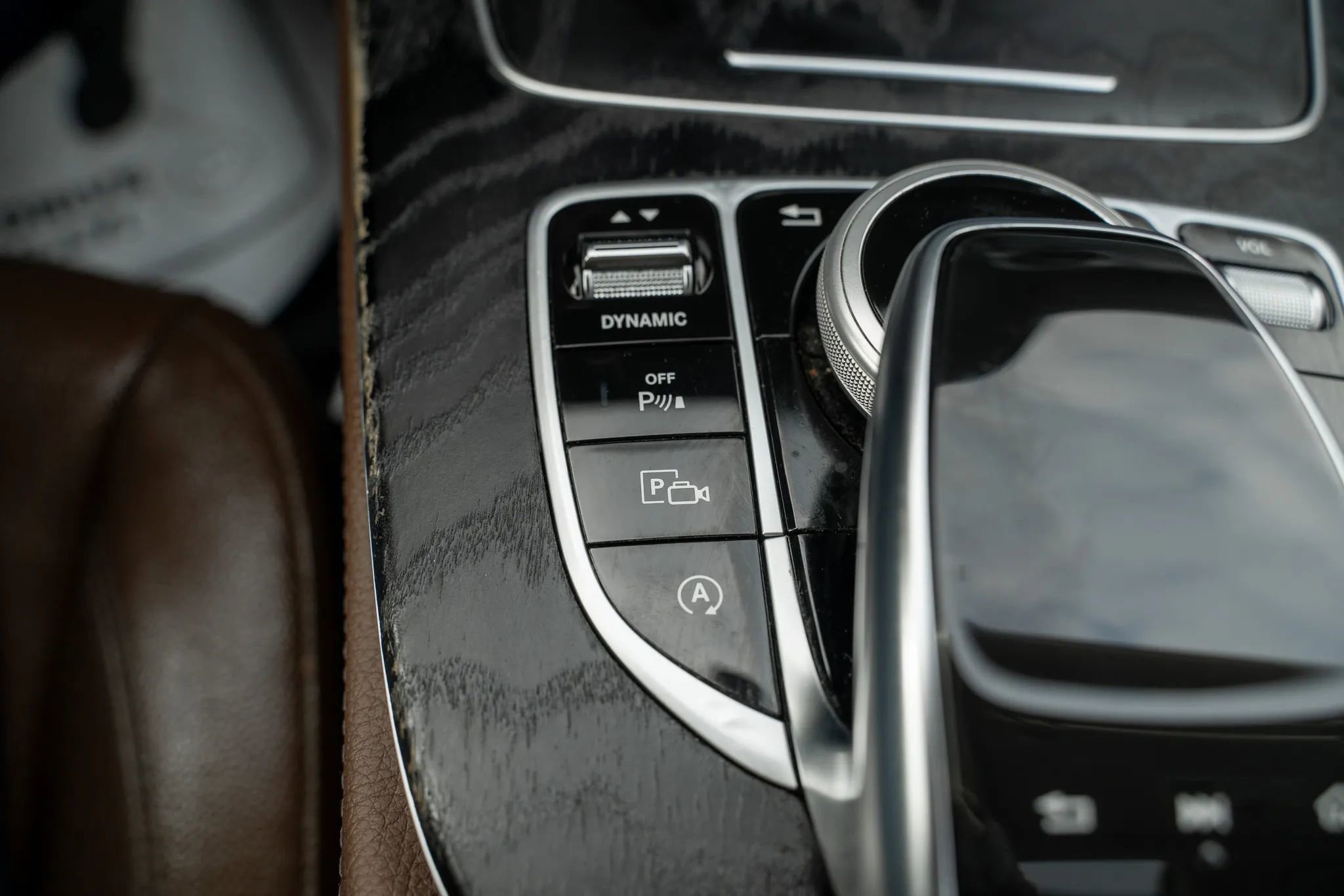 Used 2018 Mercedes-Benz E 300 4MATIC w/ Premium 1 Package image 31