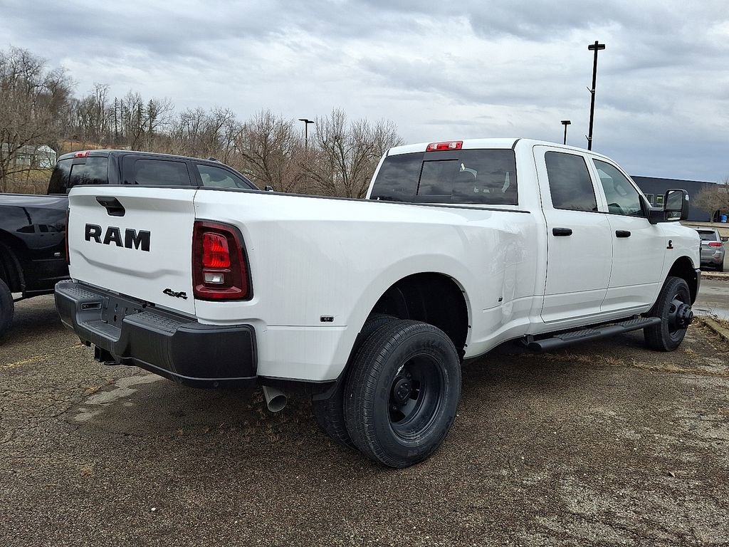 New 2026 RAM 3500 Tradesman AWD/4WD image 6