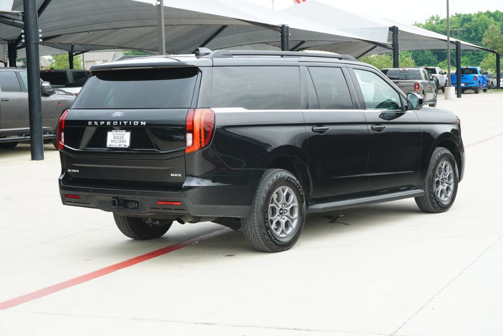 Used 2025 Ford Expedition Max Active AWD/4WD image 5