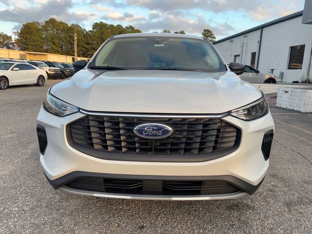 New 2026 Ford Escape Active FWD image 2