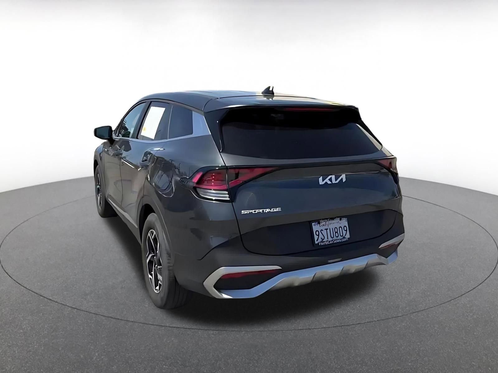 Used 2025 Kia Sportage LX image 11