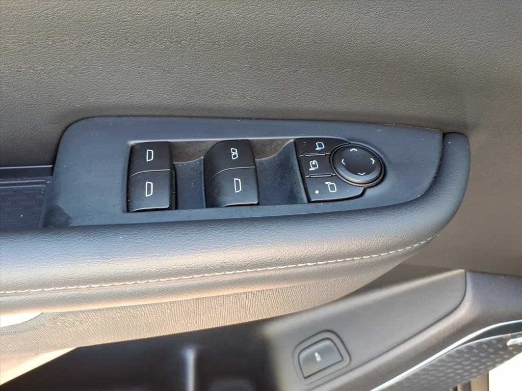 Used 2026 Buick Enclave Preferred FWD image 23