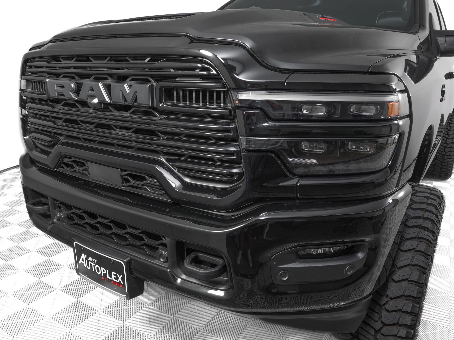 Used 2025 RAM 2500 Laramie w/ Night Edition image 30