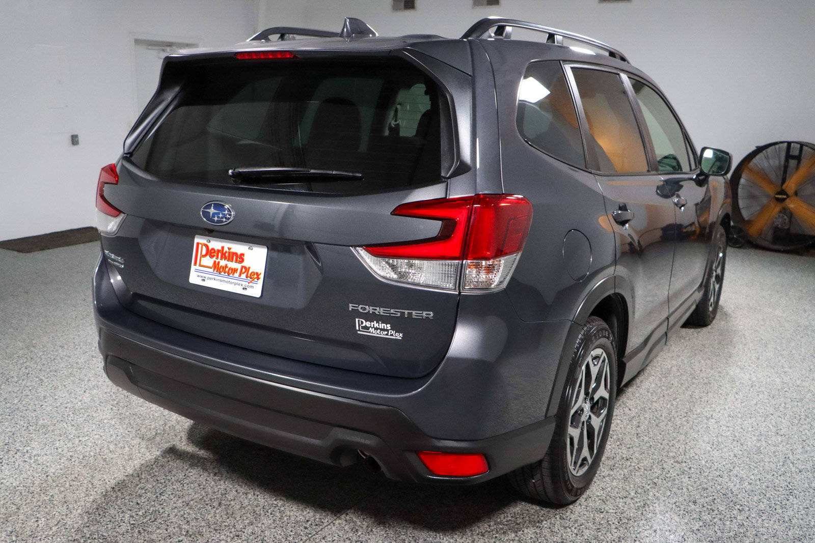 Used 2023 Subaru Forester Premium image 7