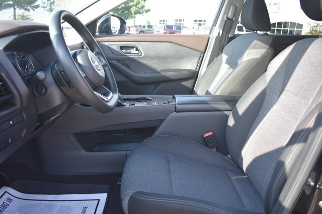 Used 2023 Nissan Rogue SV FWD image 14