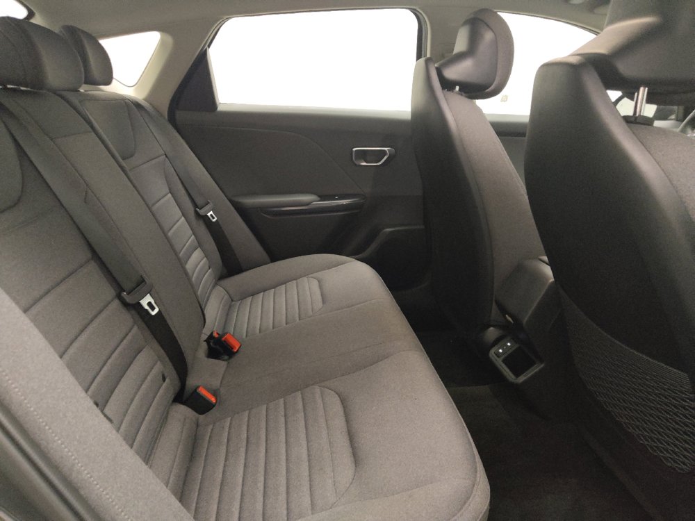 Used 2025 Kia K4 EX FWD image 19