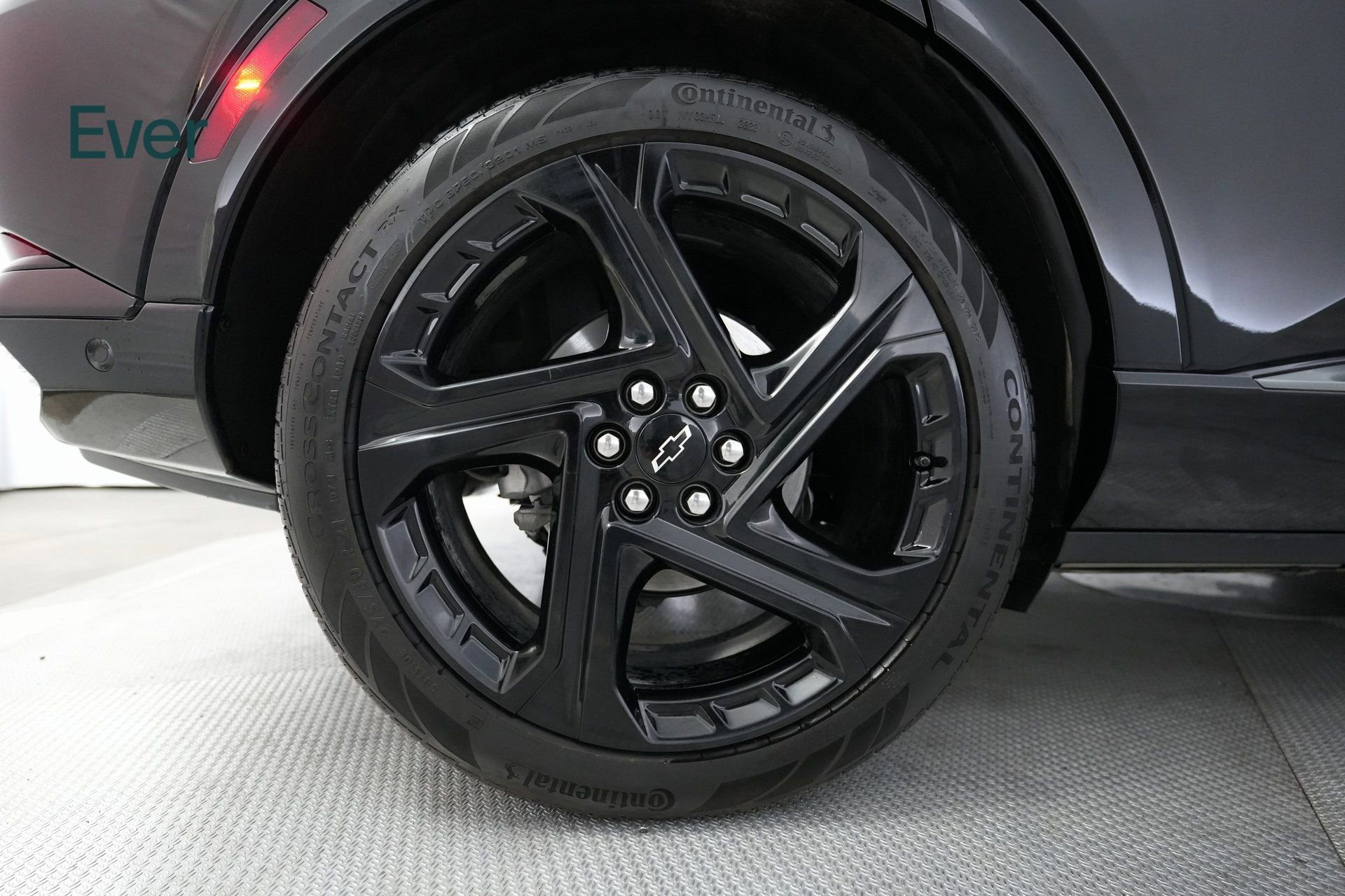 Used 2024 Chevrolet Equinox EV RS image 18