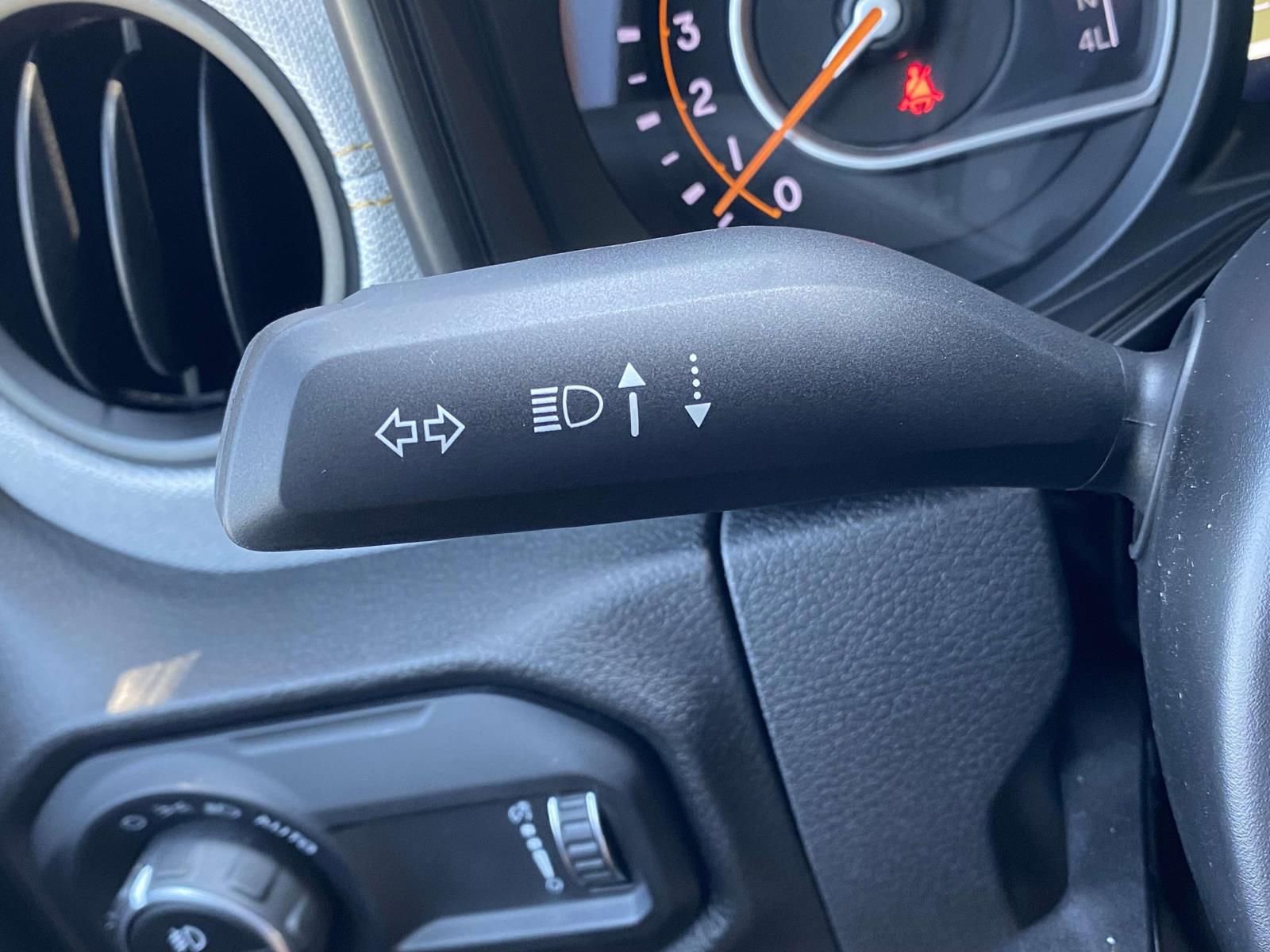 New 2025 Jeep Gladiator Sport image 21