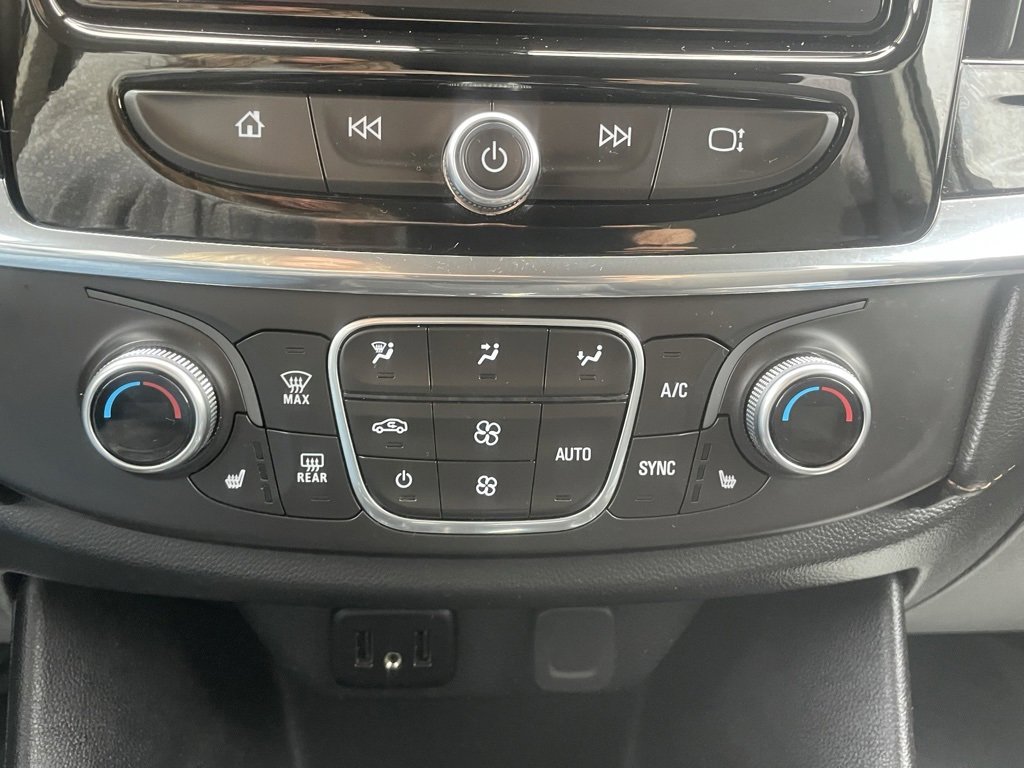 Used 2018 Chevrolet Traverse LT image 41