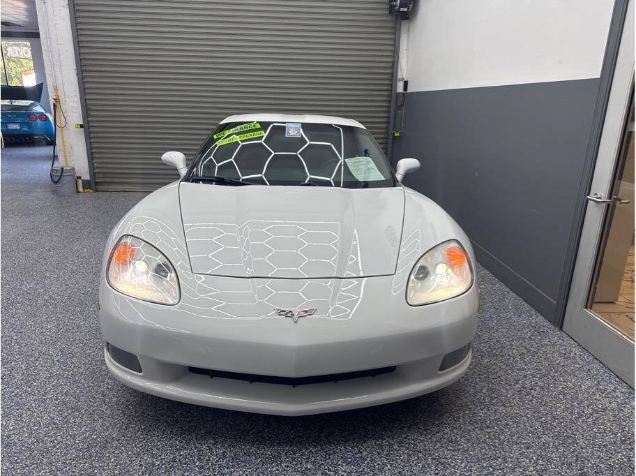 Used 2009 Chevrolet Corvette Coupe w/ Preferred Equipment Group RWD image 7