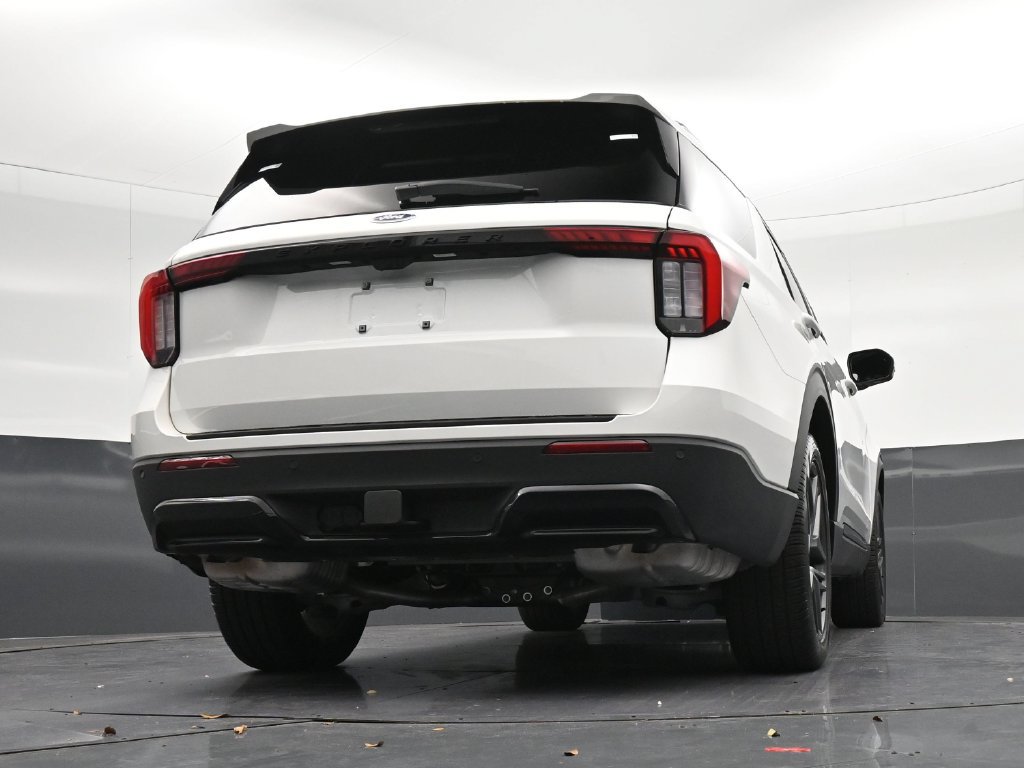 Used 2026 Ford Explorer ST-Line w/ ST-Line Street Pack RWD image 18
