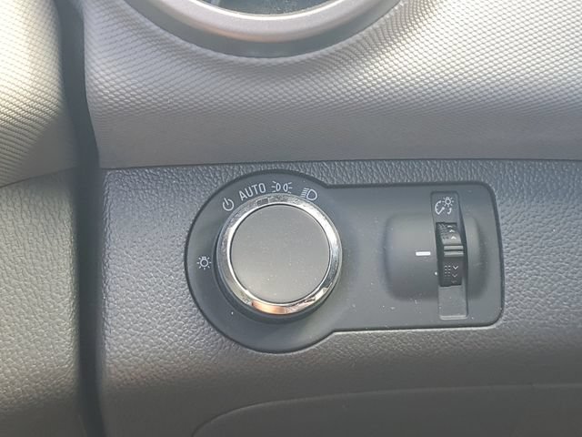 Certified 2013 Chevrolet Sonic LT FWD image 17