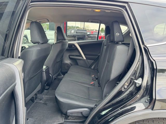 Used 2016 Toyota RAV4 LE image 11