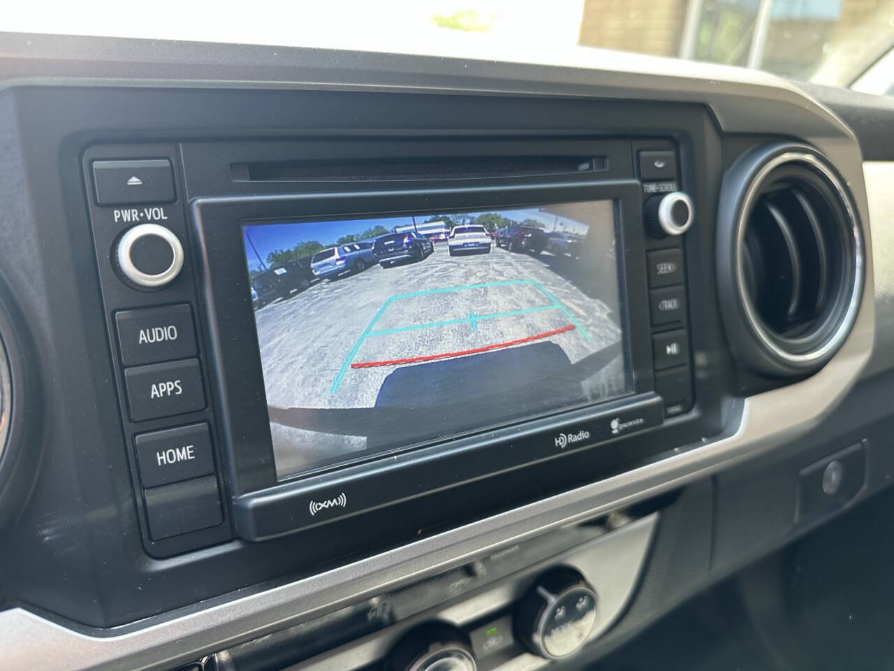Used 2017 Toyota Tacoma SR5 w/ Tow Package AWD/4WD image 11