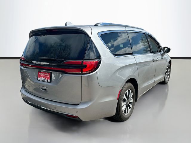 Used 2021 Chrysler Pacifica Touring-L FWD image 6
