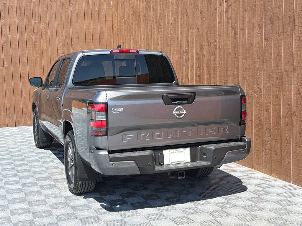 Used 2025 Nissan Frontier SV w/ SV Convenience Package RWD image 15
