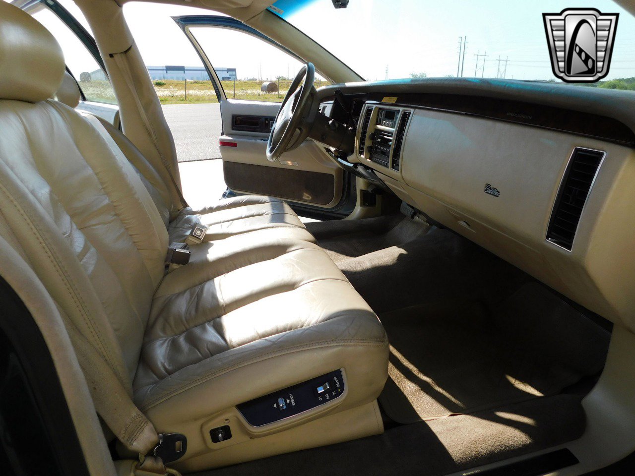 Used 1995 Cadillac Fleetwood Brougham image 11