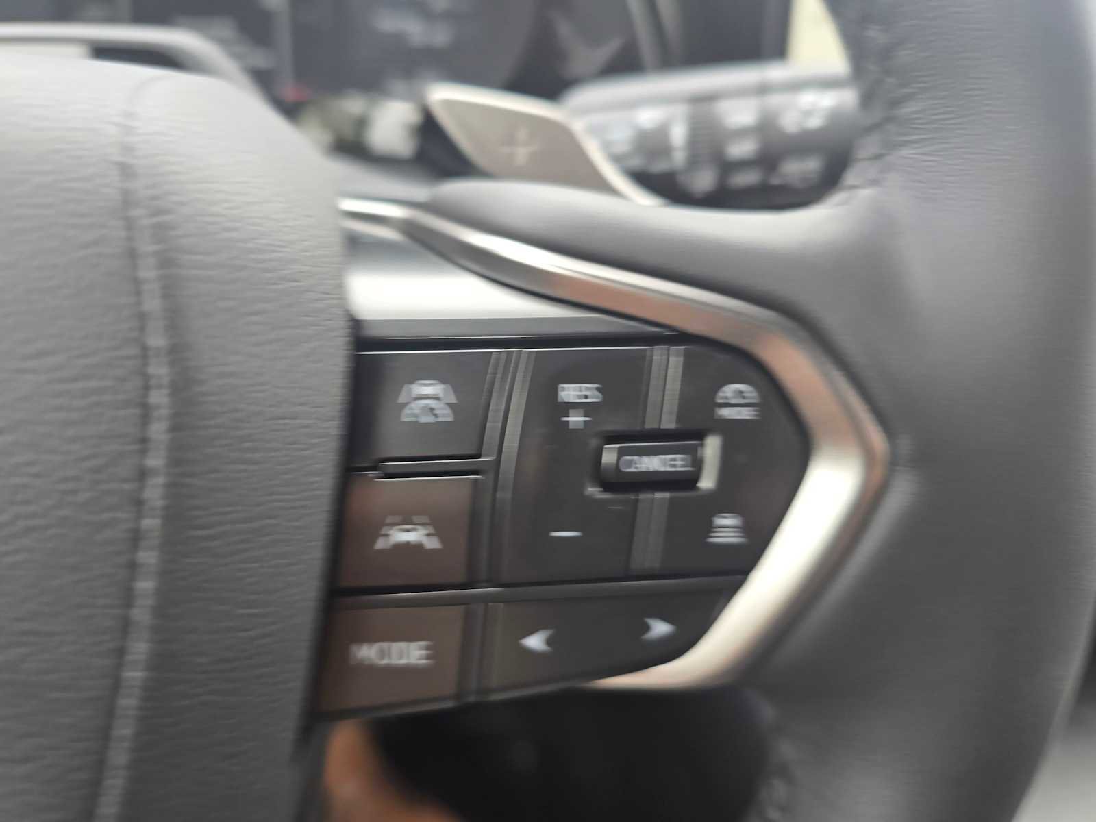 Certified 2025 Lexus RX 350h w/ Convenience Package image 32