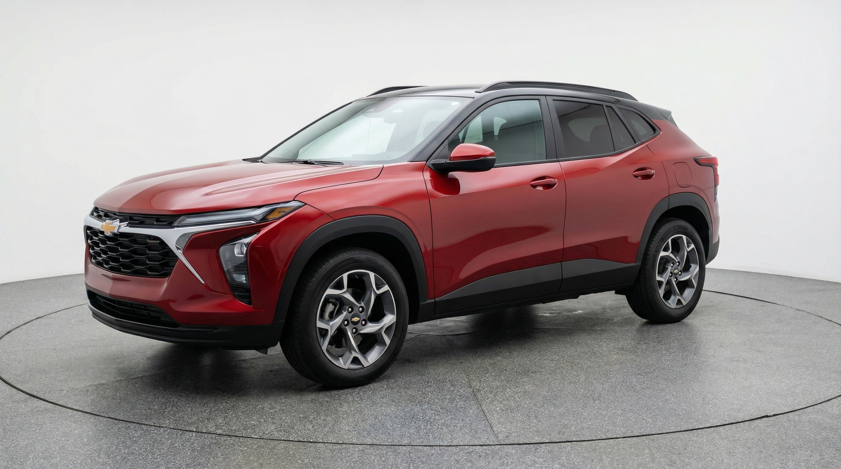 Used 2025 Chevrolet Trax LT FWD image 3