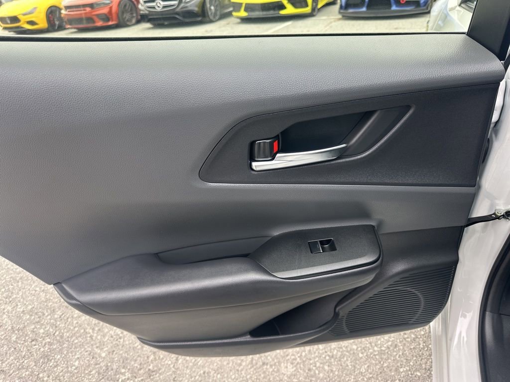 Used 2025 Toyota Prius XLE image 26