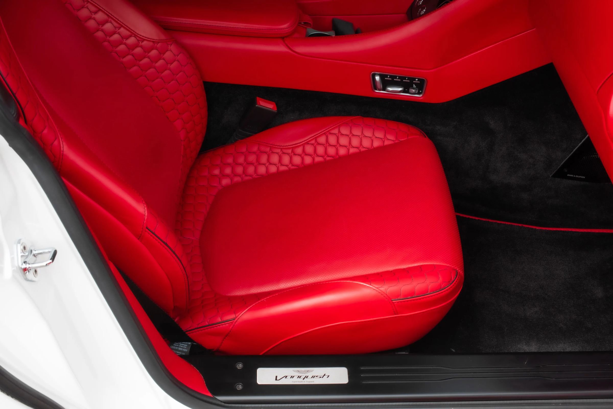 Used 2014 Aston Martin Vanquish Coupe RWD image 23