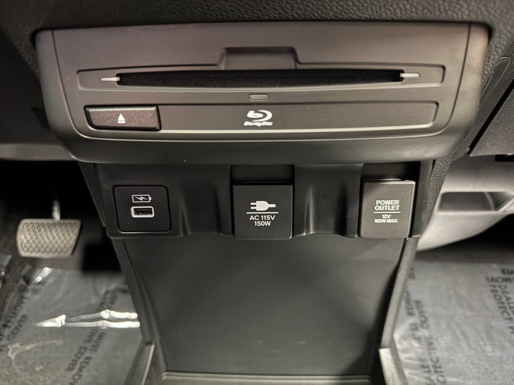 Used 2023 Honda Odyssey Elite image 19