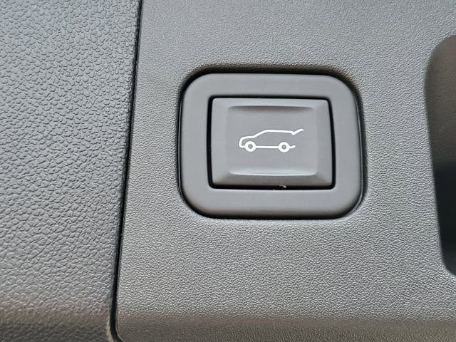 Certified 2023 Cadillac XT5 Sportv w/ LPO, Floor Liner Package AWD/4WD image 33