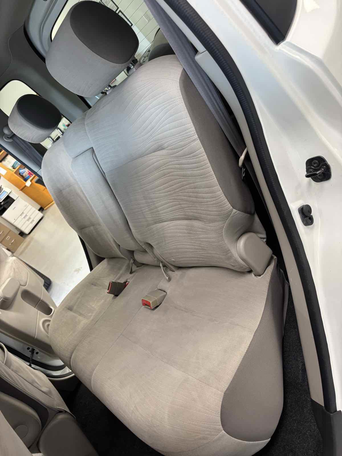 Used 2013 Nissan Cube 1.8 S w/ Interior Designer Pkg FWD image 23