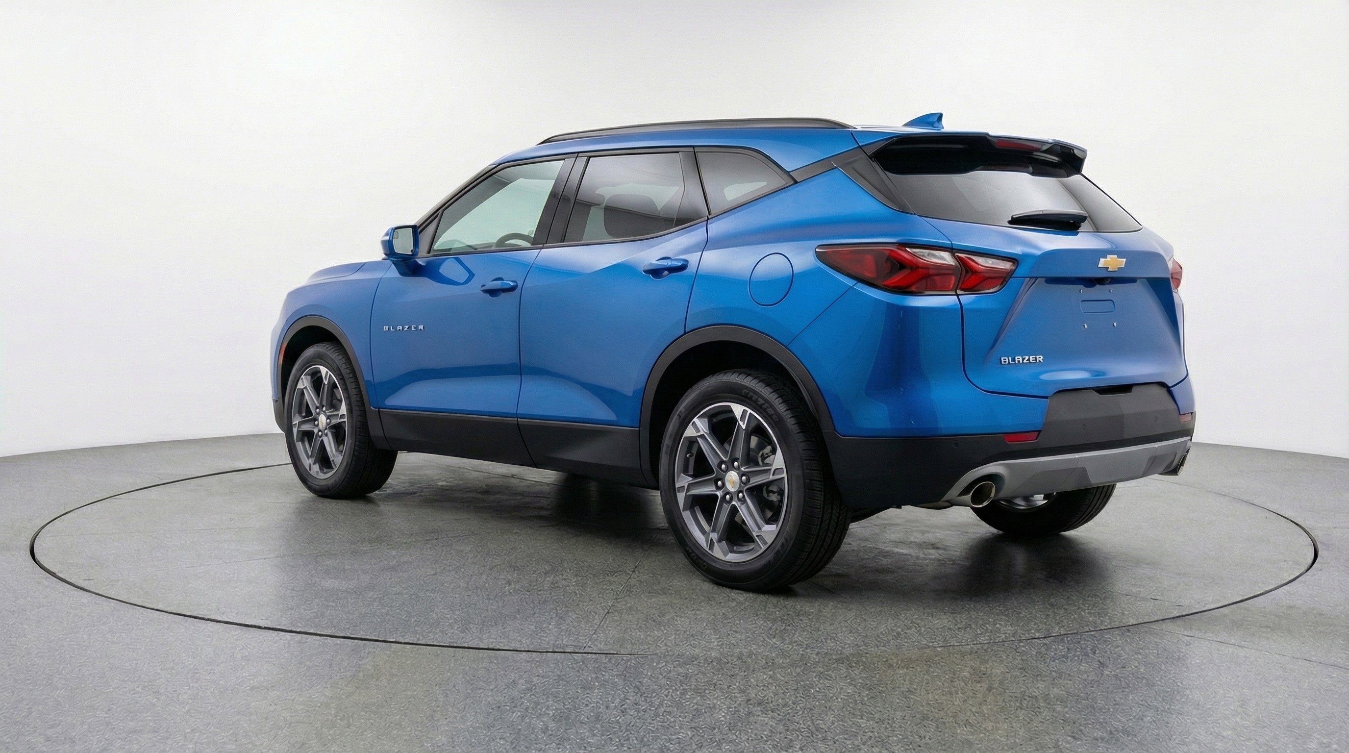 Used 2025 Chevrolet Blazer LT image 6