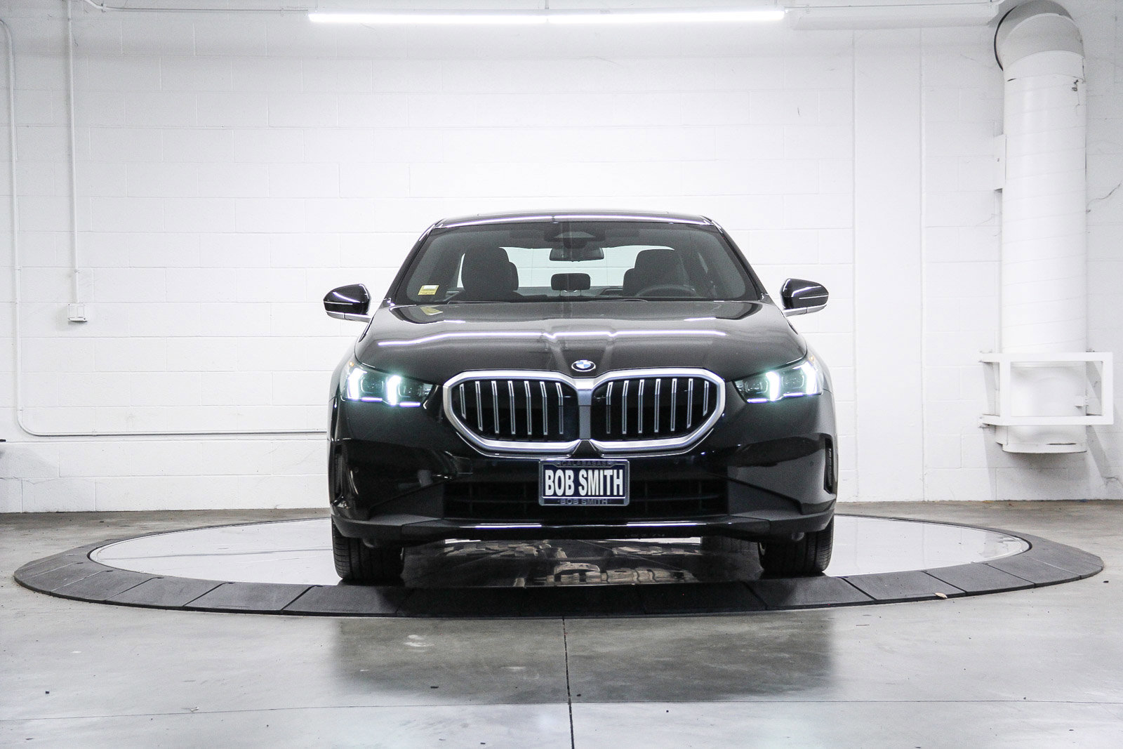 Used 2026 BMW 530i w/ Premium Package image 2