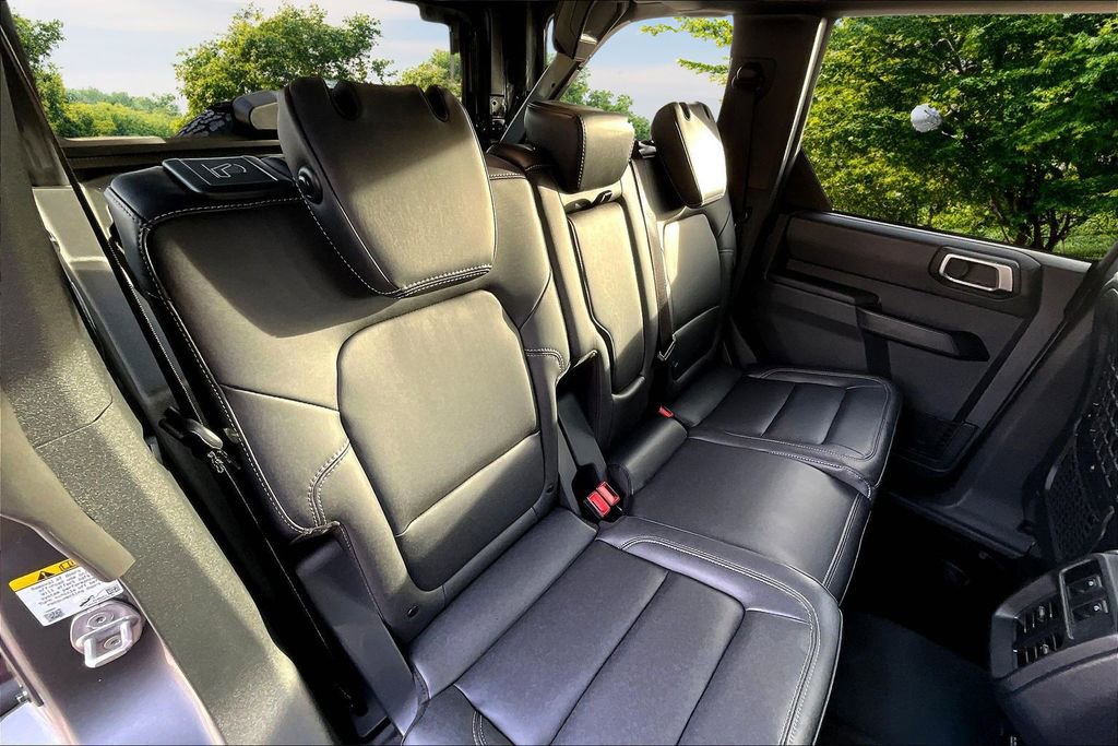 New 2025 Ford Bronco Big Bend w/ Black Diamond Package image 9