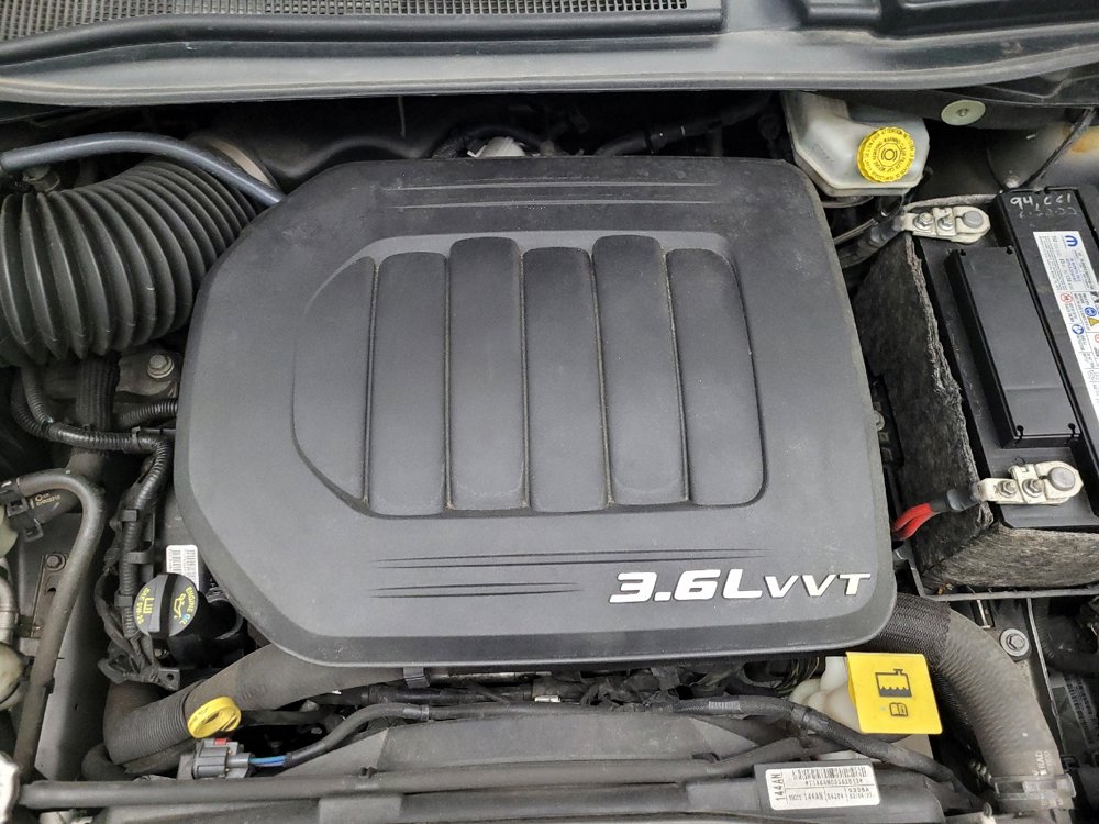 Used 2016 Chrysler Town & Country Touring w/ Driver Convenience Group FWD image 30