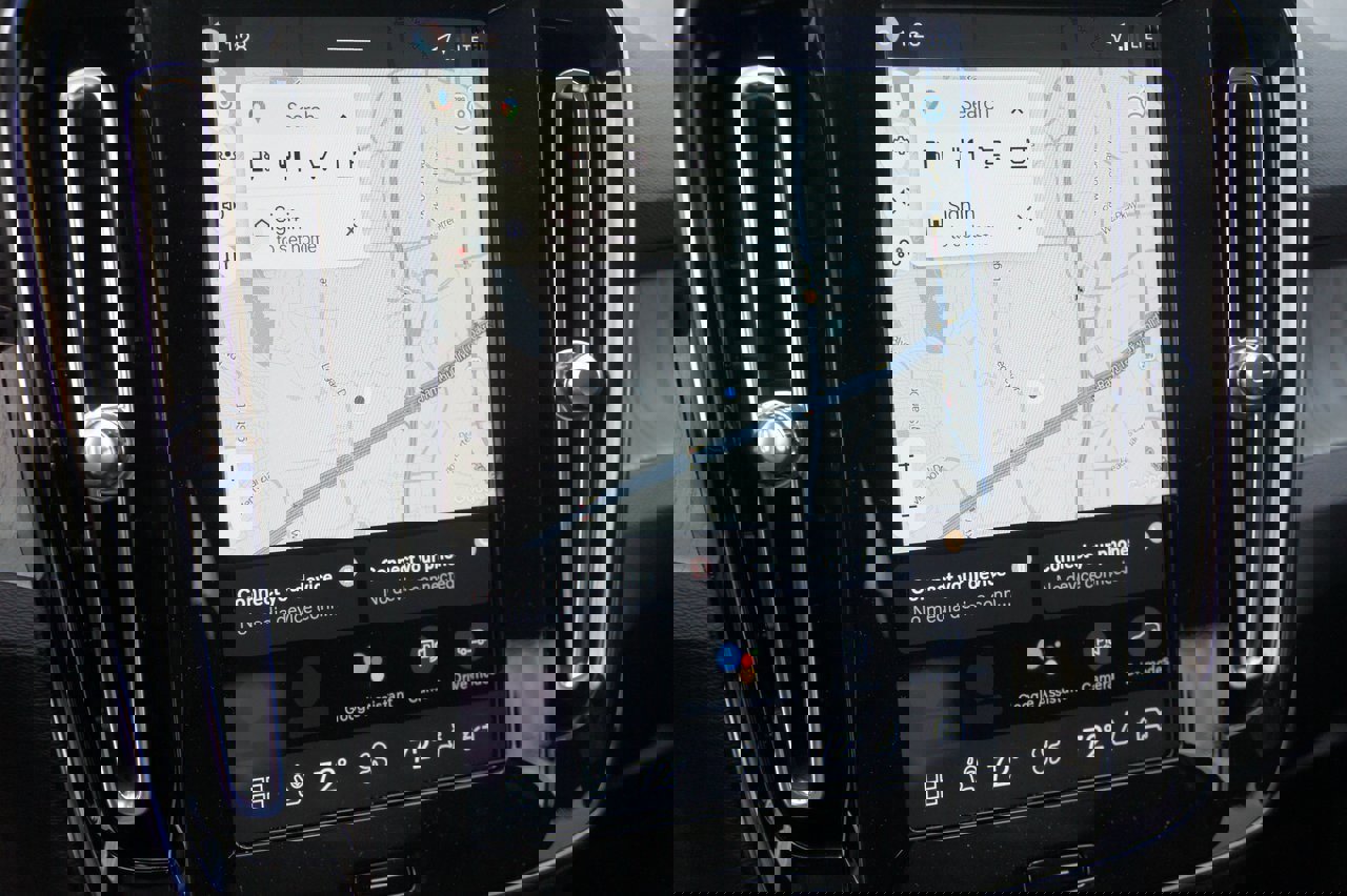 New 2026 Volvo XC40 B5 Plus w/ Protection Package Premier image 13