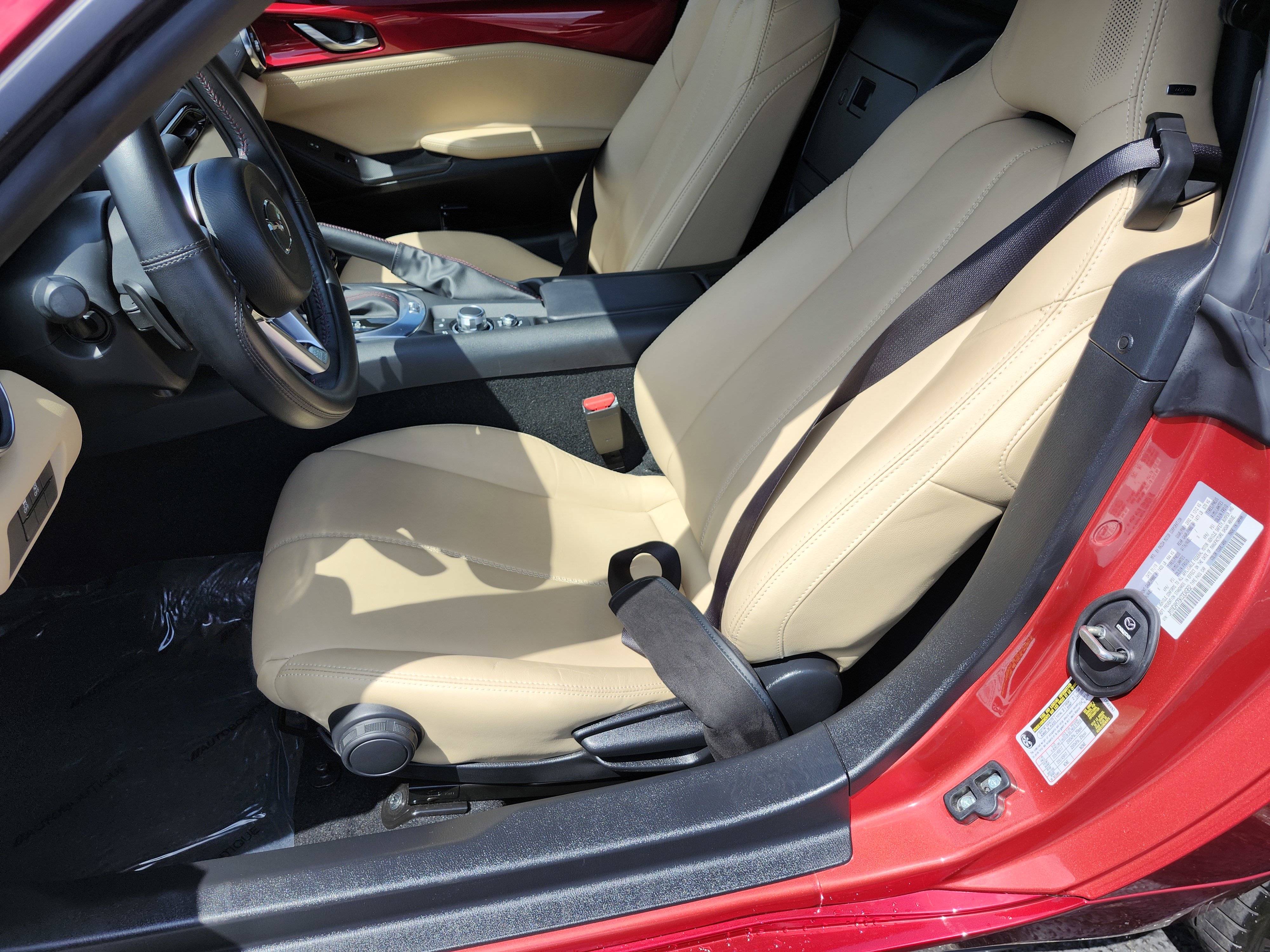 Used 2019 MAZDA MX-5 Miata RF Grand Touring RWD image 30