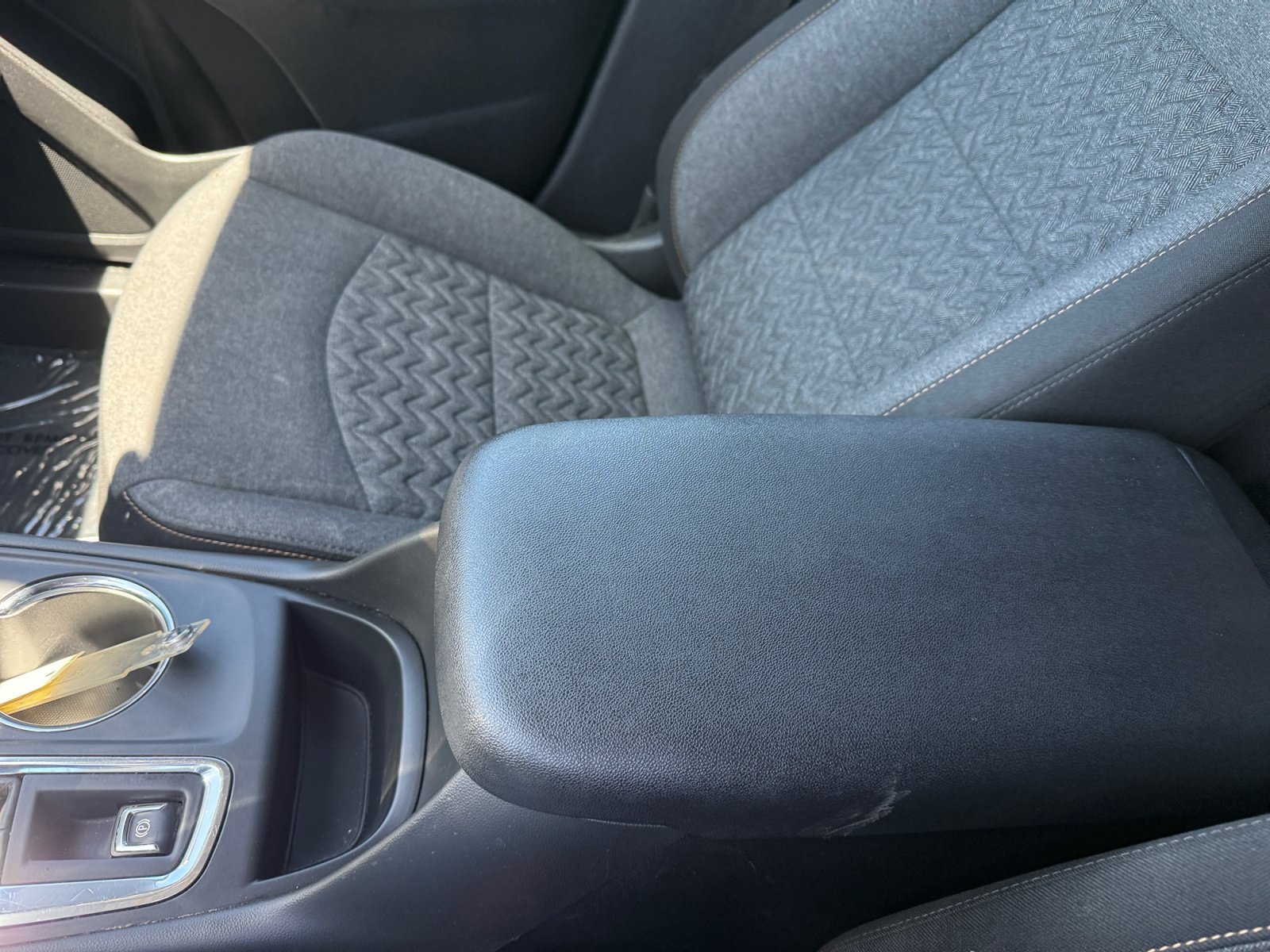 Used 2023 Chevrolet Equinox LT FWD image 14
