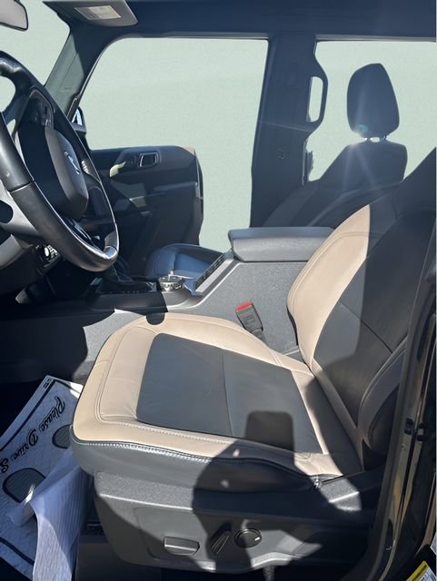Used 2023 Ford Bronco Wildtrak image 12