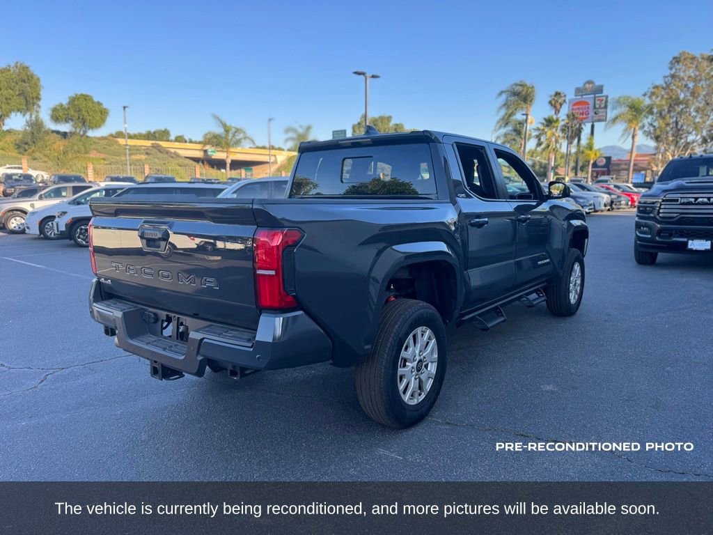 Used 2025 Toyota Tacoma SR5 AWD/4WD image 4