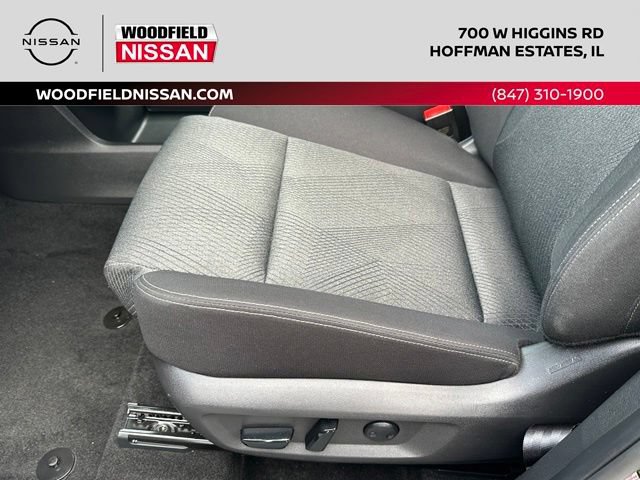Certified 2026 Nissan Rogue SV AWD/4WD image 23