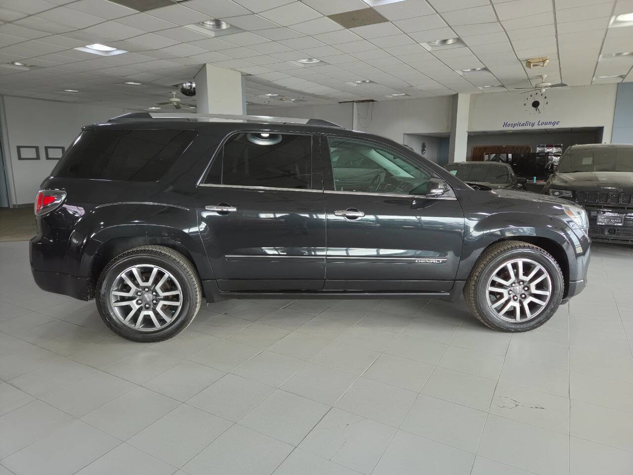 Used 2013 GMC Acadia Denali AWD/4WD image 8