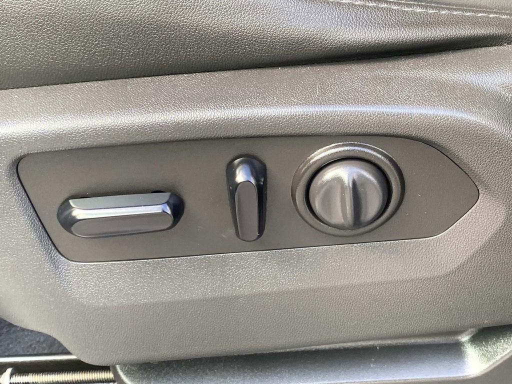 Used 2019 Chevrolet Silverado 1500 LTZ image 29