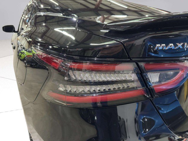 Used 2022 Nissan Maxima SR w/ Sport Mat Group image 12