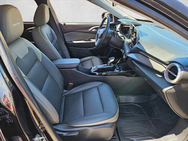 Used 2024 Chevrolet Trax ACTIV w/ Sunroof Package image 24