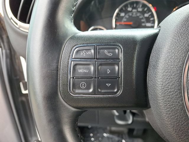 Used 2017 Jeep Wrangler Unlimited Sahara w/ Connectivity Group AWD/4WD image 19