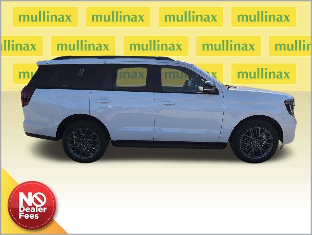 New 2026 Ford Expedition Platinum w/ Stealth Appearance Package image 2