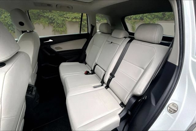 Used 2019 Volkswagen Tiguan SEL AWD/4WD image 22
