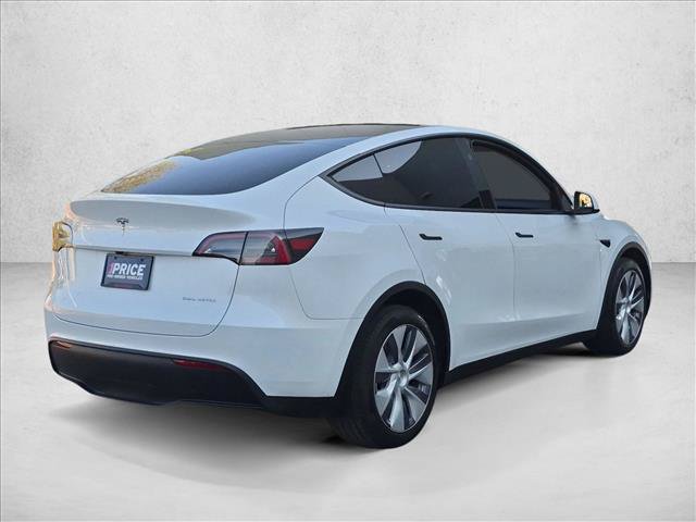 Used 2024 Tesla Model Y Long Range AWD/4WD image 5