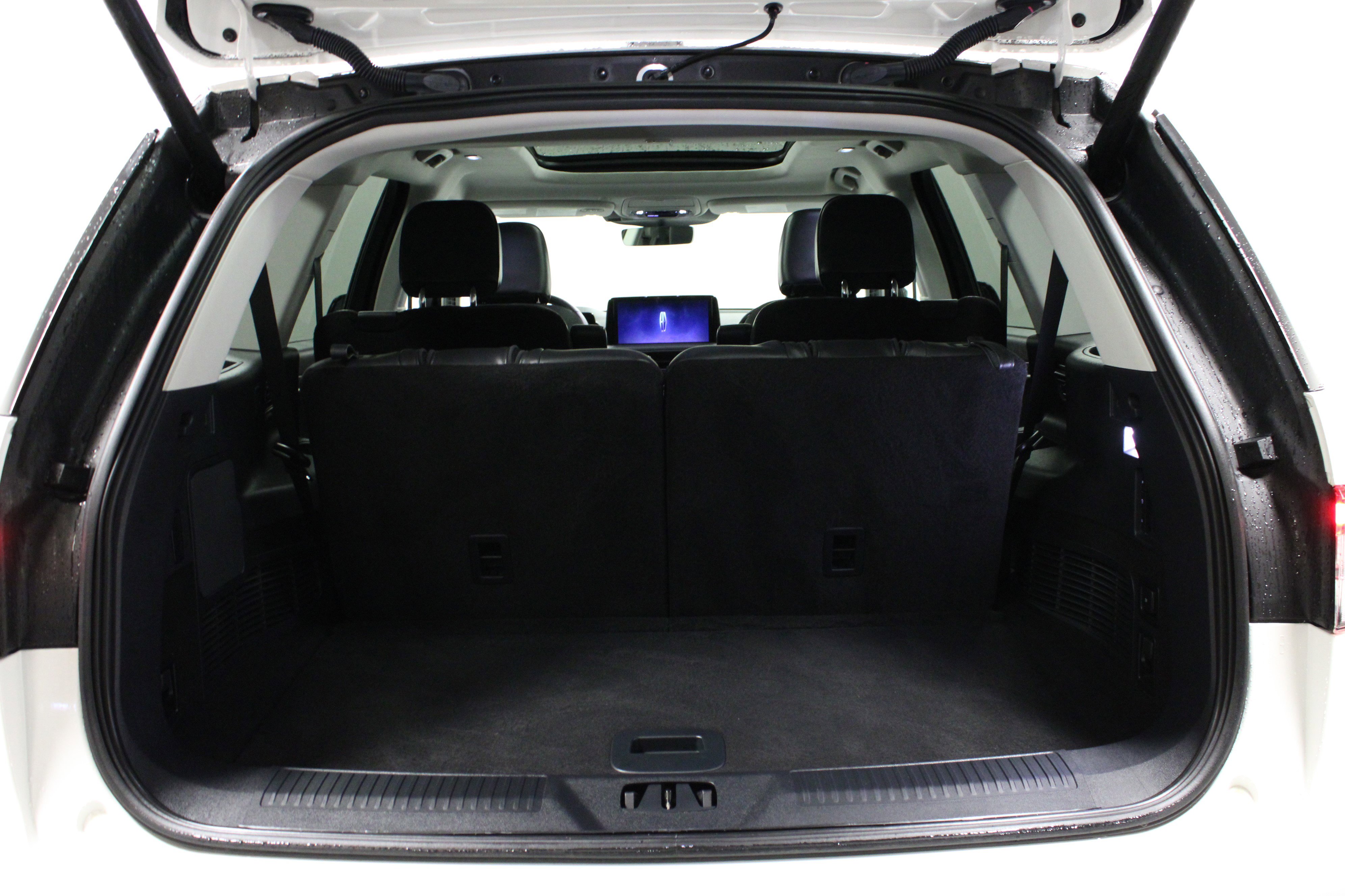 Used 2025 Lincoln Aviator AWD w/ Equipment Group 101A image 15